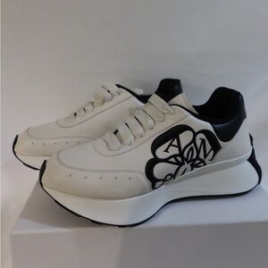 Alexander McQueen Sprint Runner 'White Black'